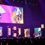 ついてこい、人類。―VTuberがランウェイを歩く「FAVRIC」が提示したバーチャルライブの光明とは？【イベントレポ】