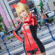 中国コスプレイヤー3人が『TYPE-MOON Racing』人気キャラ披露!秋葉原エンタメイベントで来場者を釘付けにしてしまう【写真29枚】