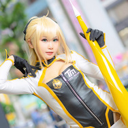 中国コスプレイヤー3人が『TYPE-MOON Racing』人気キャラ披露!秋葉原エンタメイベントで来場者を釘付けにしてしまう【写真29枚】