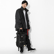 『遊☆戯☆王』コラボレーション　バッグ■武藤遊戯 モデル13,800円(税別)（C）高橋和希 スタジオ・ダイス／集英社・テレビ東京・ＮＡＳ