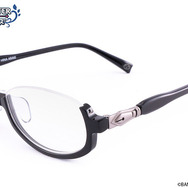 「『アイドルマスター シンデレラガールズ』コラボレーション眼鏡」荒木比奈モデル 価格：12,000円(税別)（C）BANDAI NAMCO Entertainment Inc.