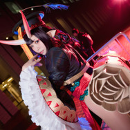 【コスプレ】人気レイヤー五木あきら、どっちのハロコスが好き? シスター&キョンシー姿に注目【写真39枚】
