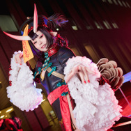 【コスプレ】人気レイヤー五木あきら、どっちのハロコスが好き? シスター&キョンシー姿に注目【写真39枚】
