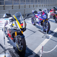 『アズレン』コラボバイクが「東京モーターショー」出展！人気コスプレイヤー・伊織もえ、大河もも、Toriiiが魅了【写真43枚】