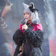 宇垣美里、銀髪人狼コスで魅了！ 人気レイヤーゆう＆シスルと語る、メイクのポイントは？【写真35枚】