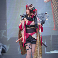 宇垣美里、銀髪人狼コスで魅了！ 人気レイヤーゆう＆シスルと語る、メイクのポイントは？【写真35枚】