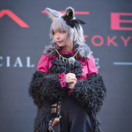 宇垣美里、銀髪人狼コスで魅了！ 人気レイヤーゆう＆シスルと語る、メイクのポイントは？【写真35枚】