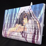 美少女イラストを全面に印刷した「アートキーボード」が登場