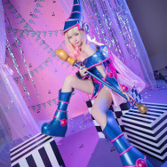 【コスプレ】えなこ、ブラマジガールのコスプレ披露！ 主催イベントに宮本彩希ら人気レイヤー7人集結【写真103枚】