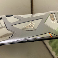 世界最高峰のゲーミングフォン「ROG Phone II」日本発売決定！“変態過ぎる”高性能ぶりに酔いしれよう