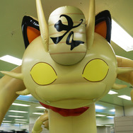 『ポケカ』「ニャースV」だけが目玉じゃない!ジオラマの完成度や「ニャース(キャダイマックスのすがた)」の迫力に震えた「挑戦状イベント」レポ