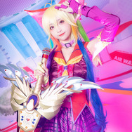 【コスプレ】中国人気レイヤー・小柔SeeU、「Job Tribes」美樹本晴彦デザイン “神コスプレ”でシンガポールに降臨!【C3AFA】