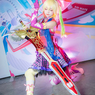 【コスプレ】中国人気レイヤー・小柔SeeU、「Job Tribes」美樹本晴彦デザイン “神コスプレ”でシンガポールに降臨!【C3AFA】