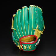 ドラゴンボールZ　軟式野球グラブ(神龍)　44,000円(税込)（C）バードスタジオ／集英社・東映アニメーション