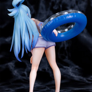 「映画『この素晴らしい世界に祝福を！紅伝説』『アクア』水着ver. 1/7スケール 塗装済み完成品フィギュア」14,800円（税別）（C）2019 暁なつめ・三嶋くろね／KADOKAWA／映画このすば製作委員会