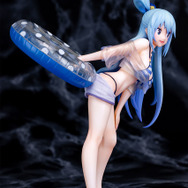 「映画『この素晴らしい世界に祝福を！紅伝説』『アクア』水着ver. 1/7スケール 塗装済み完成品フィギュア」14,800円（税別）（C）2019 暁なつめ・三嶋くろね／KADOKAWA／映画このすば製作委員会