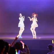 バーチャルアイドル「GEMS COMPANY」が見せた聖夜前の大熱狂―単独ライブ「Magic Socks」をレポート