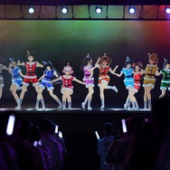 バーチャルアイドル「GEMS COMPANY」が見せた聖夜前の大熱狂―単独ライブ「Magic Socks」をレポート