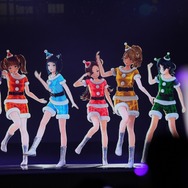 バーチャルアイドル「GEMS COMPANY」が見せた聖夜前の大熱狂―単独ライブ「Magic Socks」をレポート