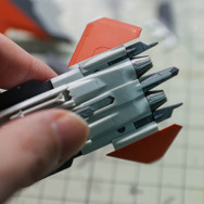 『エースコンバット7』コトブキヤ1/144「X-02S」レビュー…ディテール強化とロール軸追加で展示しやすさも向上！【ゲーム系プラモって実際どう？】