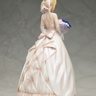 「セイバー ～10th ロイヤルドレスver.～」17,600円（税込）（C）TYPE-MOON