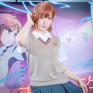 【コスプレ】伊織もえが「とある」御坂美琴に！ 自動販売機を蹴り飛ばす名シーンも再現【写真20枚】