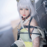 【コスプレ】吸い込まれそうな透明感…！ 中国人気レイヤー・洛洛子「アークナイツ」ケルシーコス【写真32枚】