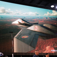 『エースコンバット7』×「荒野のコトブキ飛行隊」の“空戦コンビ”を語る!「立飛のコトブキ航空祭」トークショーレポート