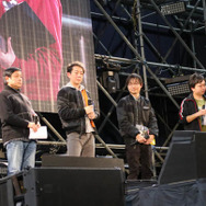 『エースコンバット7』×「荒野のコトブキ飛行隊」の“空戦コンビ”を語る!「立飛のコトブキ航空祭」トークショーレポート