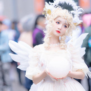 神々しいほどのキュートさ！ ロリータモデルの超新星・長寇【写真52枚】