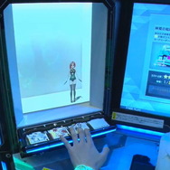 『武装神姫 アーマードプリンセス バトルコンダクター』デモプレイでゲームの流れを紹介！4人用マッチ「ジェムバトル」もお披露目【ステージ情報まとめ】