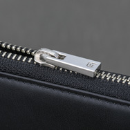 コジマプロダクションとコラボしたカードケースが期間限定の受注販売で登場！ワンポイントの「ルーデンス」がカッコイイ…