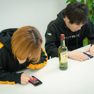 アイリッシュウイスキー「ジェムソン」が更なる本気度で8bitスマホゲーム開発！プロゲーマーももち＆チョコが高得点を叩き出す