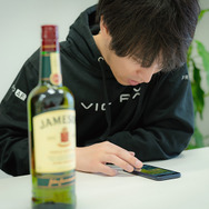 アイリッシュウイスキー「ジェムソン」が更なる本気度で8bitスマホゲーム開発！プロゲーマーももち＆チョコが高得点を叩き出す