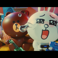 『FF7 リメイク』伝説の名作ゲーム再誕を皆で祝福！分野を超えた4組が出演するWebCM公開