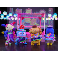 ポムポムプリンたちが、浮き輪やヨーヨーなど夏らしさがちりばめられた新コスチュームで登場！7月11日（金）開始！レトロ×ネオンなピューロランドの夏「ピューロランドネオナツマツリII」速報レポート
