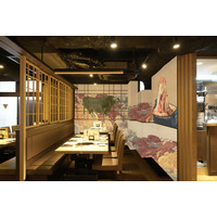 日本初、食事をしながらアート制作の全貌を“生”で目撃する。神戸牛・にくなべ屋「神戸びいどろ新宿」にて「浮世絵ライブペイント」を12月より連続開催